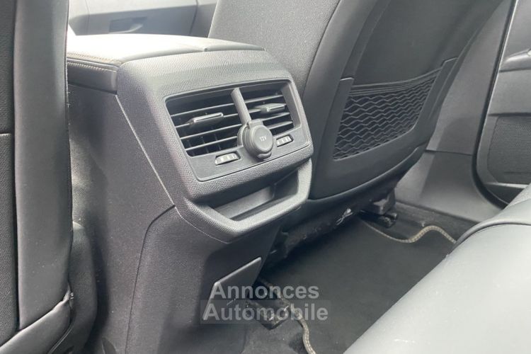 Peugeot 3008 1.6 180 GT LINE EAT8 - GRIP CONTROL - TOIT OUVRANT - <small></small> 20.990 € <small>TTC</small> - #31