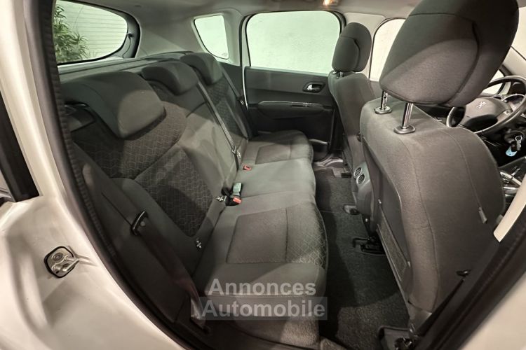 Peugeot 3008 1.6 BlueHDi 120ch SetS EAT6 Allure +CAMERA*PREMIERE MAIN - <small></small> 10.990 € <small>TTC</small> - #20