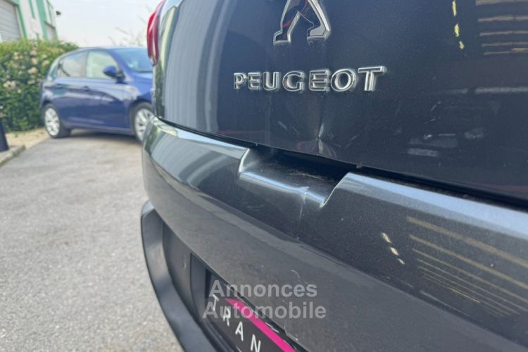 Peugeot 3008 1.6 BlueHDi 120ch SS BVM6 - <small></small> 8.990 € <small>TTC</small> - #28