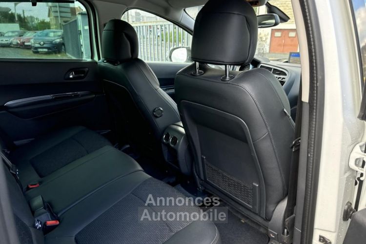 Peugeot 3008 1.6 BlueHDi S&S - 120 Allure Gps + Camera AR + Radar AR + Clim - <small></small> 12.990 € <small>TTC</small> - #15