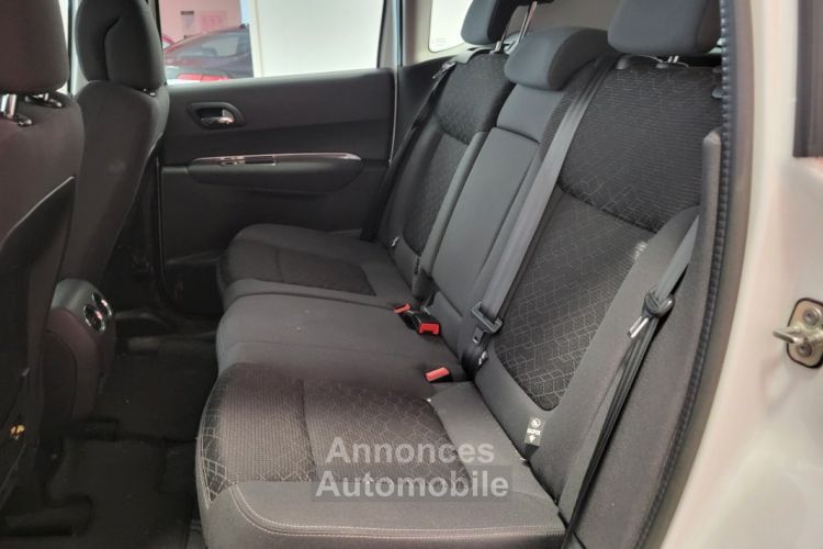 Peugeot 3008 1.6 HDI 115 + GPS - <small></small> 9.240 € <small>TTC</small> - #11