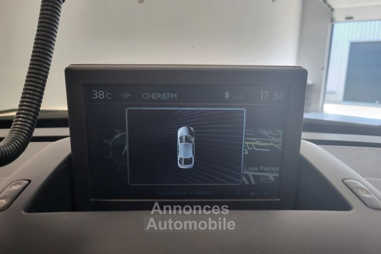 Peugeot 3008 1.6 HDI 115 + GPS - <small></small> 9.240 € <small>TTC</small> - #19