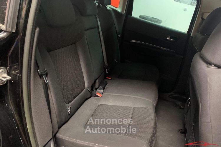 Peugeot 3008 1.6 HDi 115ch BVM6 Business Pack Attelage Entretien Top 100.000km - <small></small> 8.990 € <small>TTC</small> - #13