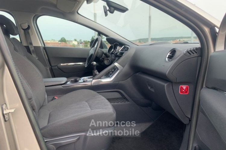 Peugeot 3008 1.6 VTI 120CH 16V ACCESS FAIBLE KILOMETRAGE - <small></small> 8.990 € <small>TTC</small> - #10