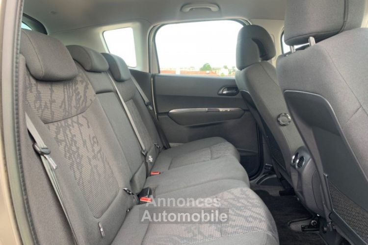 Peugeot 3008 1.6 VTI 120CH *41 021 KM* - <small></small> 7.990 € <small>TTC</small> - #12