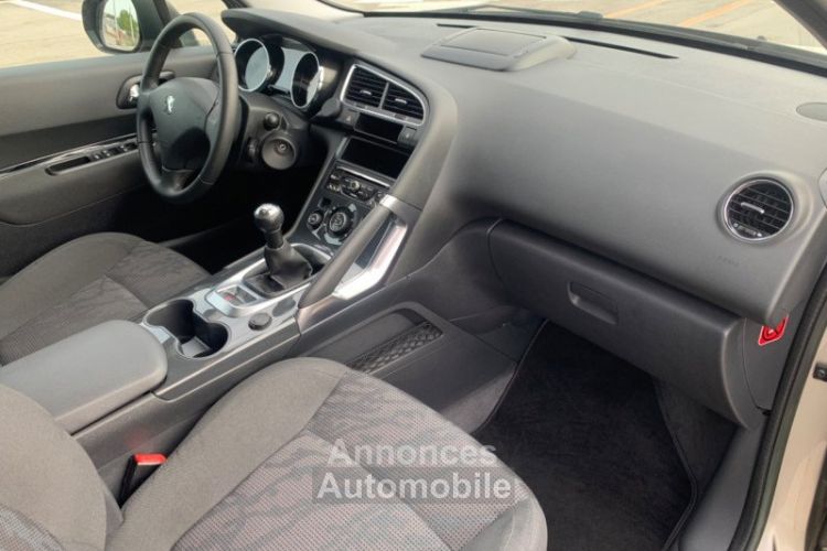 Peugeot 3008 1.6 VTI 120CH *41 021 KM* - <small></small> 7.990 € <small>TTC</small> - #14