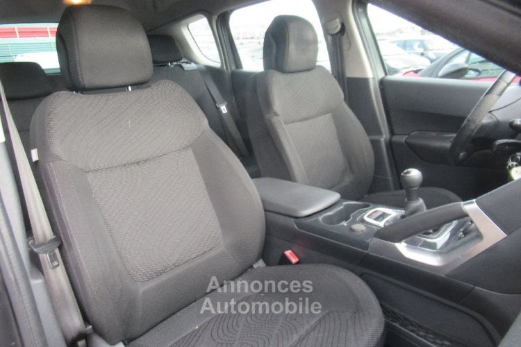 Peugeot 3008 1.6 VTi 16V 120ch Confort Pack - <small></small> 4.990 € <small>TTC</small> - #9