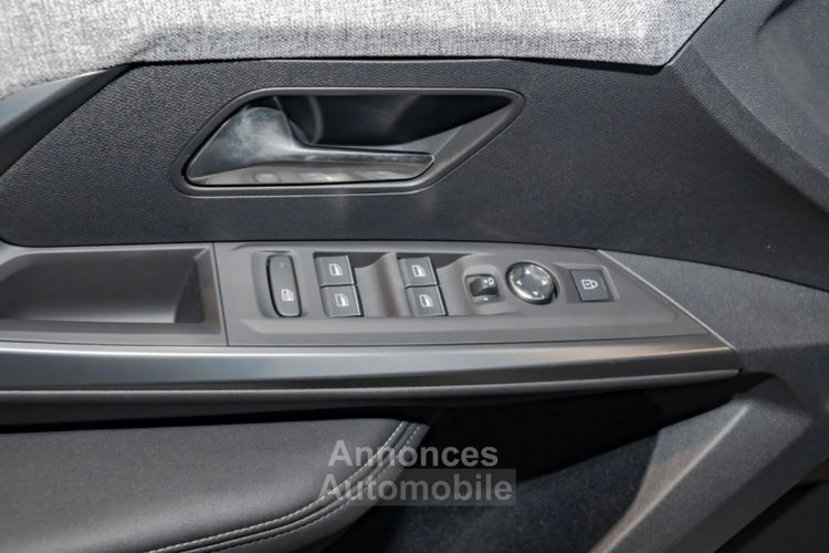 Peugeot 3008 2023 Elektromotor 210 GT AKTIVSITZE LED PANO - <small></small> 57.490 € <small></small> - #2