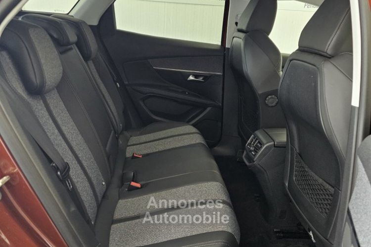 Peugeot 3008 ALLURE 1.2 PURETECH 130 1ère main CAMERA RADAR AV AR GPS CAR PLAY ENTRETIEN - <small></small> 17.490 € <small>TTC</small> - #18