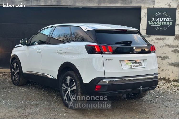 Peugeot 3008 Allure BlueHDi 130ch EAT8 + Attelage - <small></small> 17.490 € <small>TTC</small> - #2