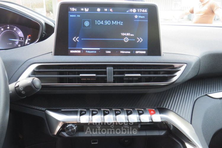 Peugeot 3008 allure II Phase 2 1.2 THP EAT8 S&S 130 cv Boîte auto - <small></small> 20.990 € <small>TTC</small> - #11