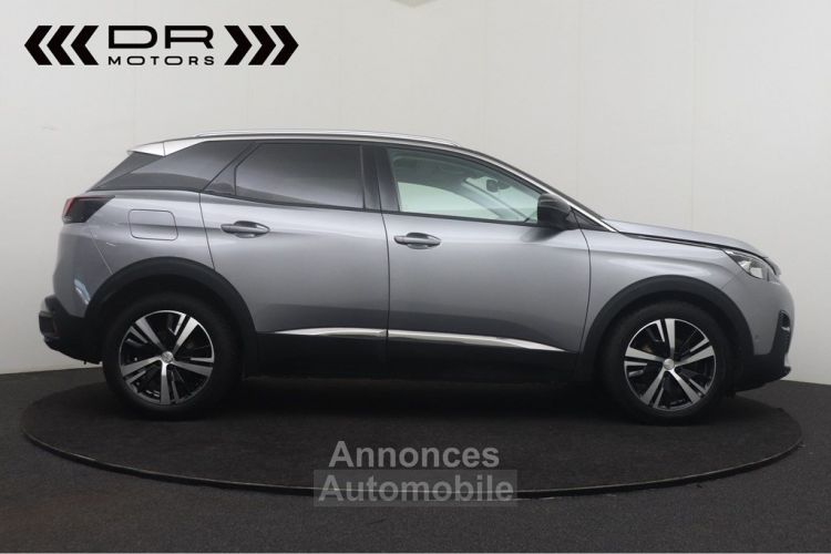 Peugeot 3008 BlueHDI 130 ALLURE - LED NAVI ICOCKPIT LEDER PANODAK FOCAL - <small></small> 18.495 € <small>TTC</small> - #2