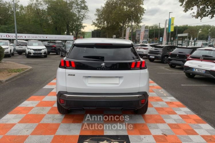 Peugeot 3008 BlueHDi 130 EAT8 ACTIVE BUSINESS GPS - <small></small> 18.450 € <small>TTC</small> - #31