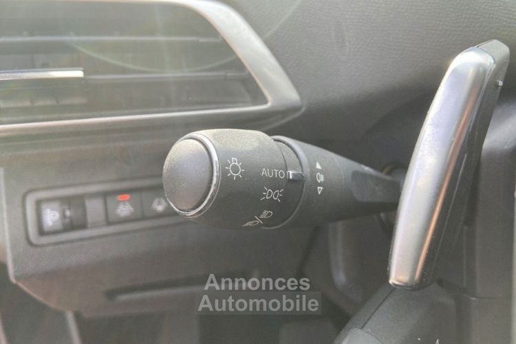 Peugeot 3008 BlueHDi 130 EAT8 ALLURE PACK Hayon SC - <small></small> 26.750 € <small>TTC</small> - #33
