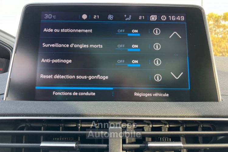 Peugeot 3008 BlueHDi 130 EAT8 GT Line Toit Pano. Caméra 360° Charg. Induc. - <small></small> 24.450 € <small>TTC</small> - #31