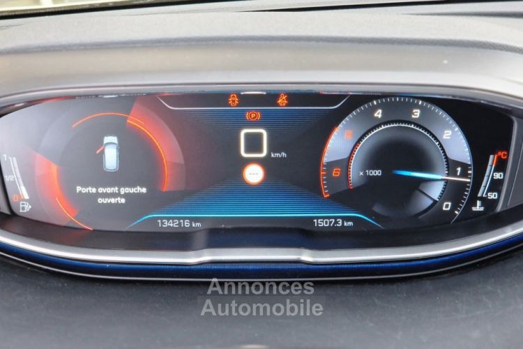 Peugeot 3008 BlueHDi 130ch SetS BVM6 ALLURE - <small></small> 14.890 € <small>TTC</small> - #33