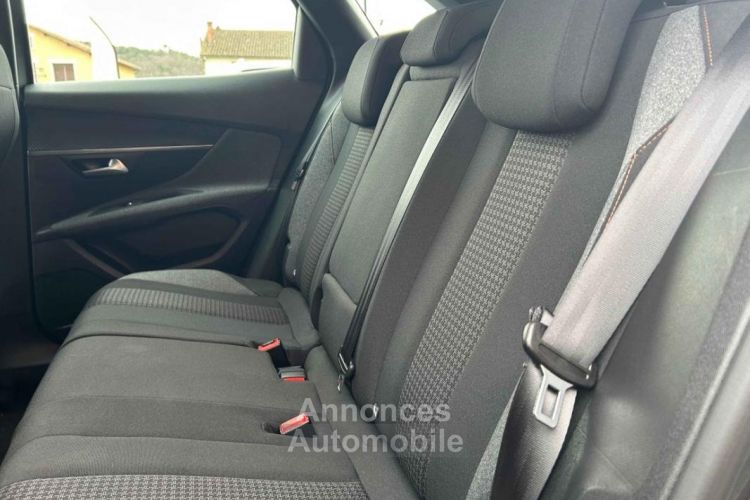 Peugeot 3008 BlueHDi 130ch SetS EAT8 Active Business - <small></small> 21.700 € <small>TTC</small> - #40