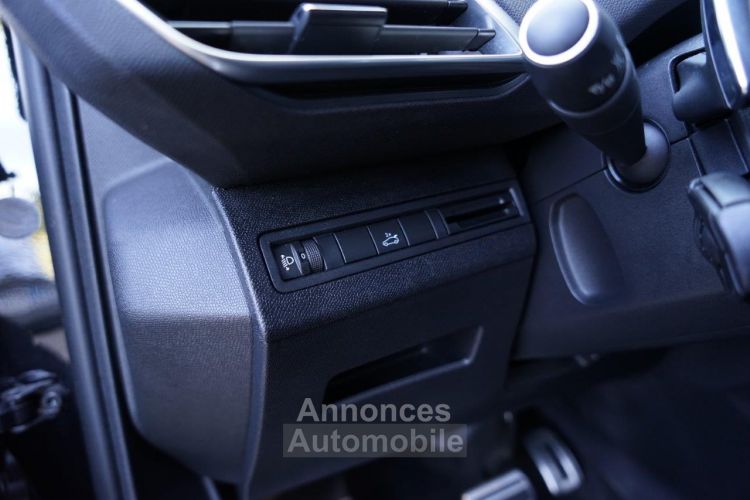 Peugeot 3008 Crossway 1.2 Puretech 130 Ch S&S EAT6 - Entretien PEUGEOT 11/2024 - Caméra 360°, APPLE CarPlay, Accès Sans Clé, ... - Gar. possible jusqu'à 36 mois - <small></small> 14.990 € <small>TTC</small> - #31