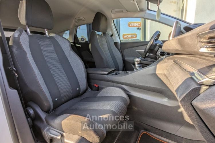 Peugeot 3008 GENERATION-II 1.2 130CH SIEGES CHAUFFANTS- PACK DISTRIBUTION OK - <small></small> 11.475 € <small>TTC</small> - #14