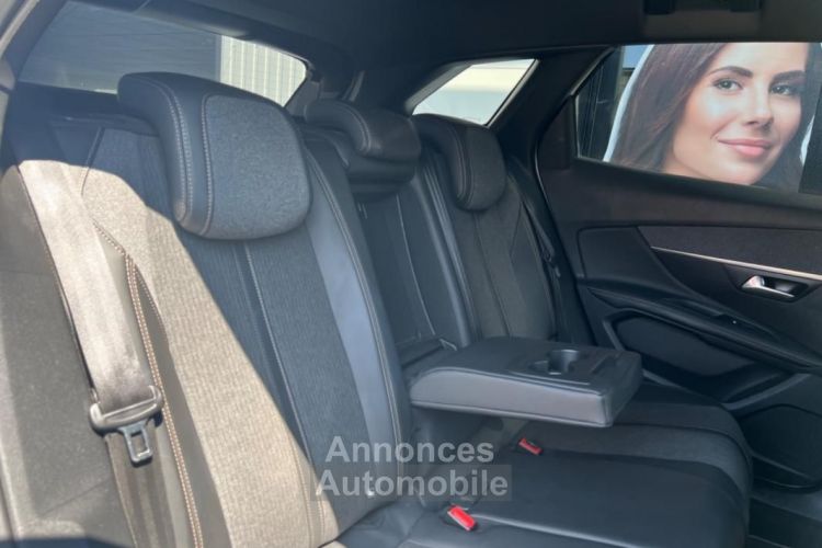 Peugeot 3008 GT LINE 1,6 THP 165CH APPLE CARPLAY + CAMERA DE RECUL MOTEUR A CHAINE - <small></small> 17.680 € <small>TTC</small> - #16