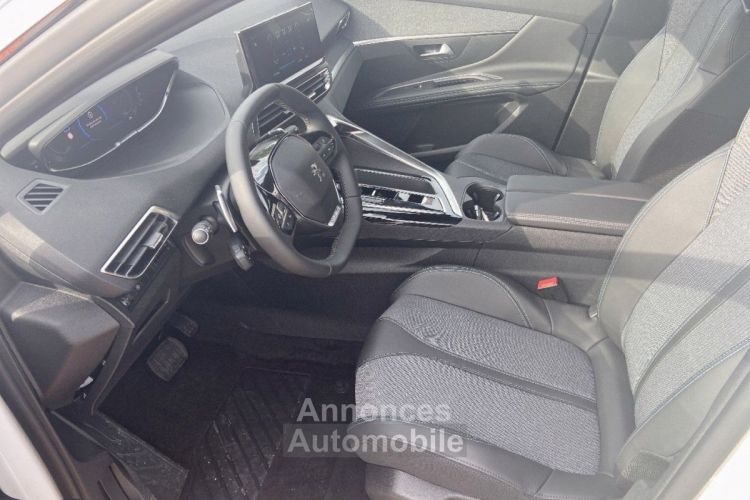 Peugeot 3008 Hybrid 136 e-DCS6 ALLURE PACK Caméra - <small></small> 31.450 € <small>TTC</small> - #12