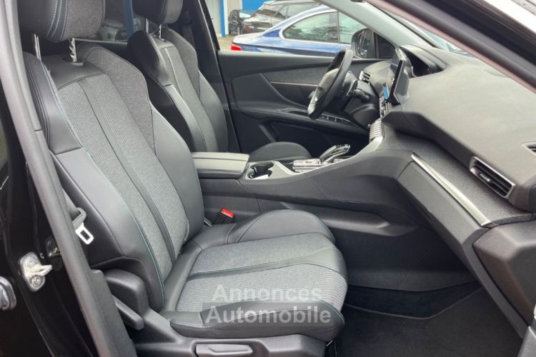 Peugeot 3008 HYBRID 225 e-EAT8 ALLURE PACK Hayon Attelage Amovible - <small></small> 21.880 € <small>TTC</small> - #18