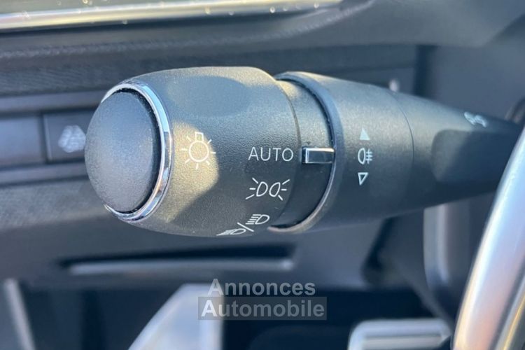 Peugeot 3008 Hybrid 225 e-EAT8 GT Hayon Chargeur 7.4kW - <small></small> 25.480 € <small>TTC</small> - #25