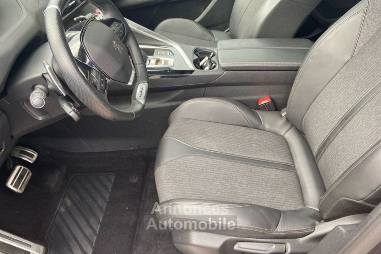 Peugeot 3008 Hybrid 225 e-EAT8 GT Line Hayon Attelage 1°Main - <small></small> 24.450 € <small>TTC</small> - #12