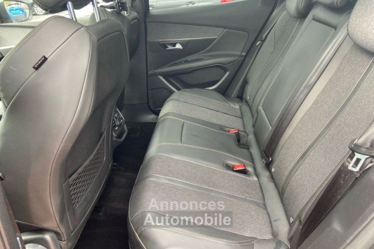 Peugeot 3008 Hybrid 225 e-EAT8 GT Line Hayon Attelage 1°Main - <small></small> 24.450 € <small>TTC</small> - #14