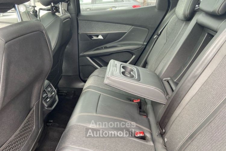 Peugeot 3008 Hybrid 225 e-EAT8 GT Line Hayon Attelage 1°Main - <small></small> 24.450 € <small>TTC</small> - #15