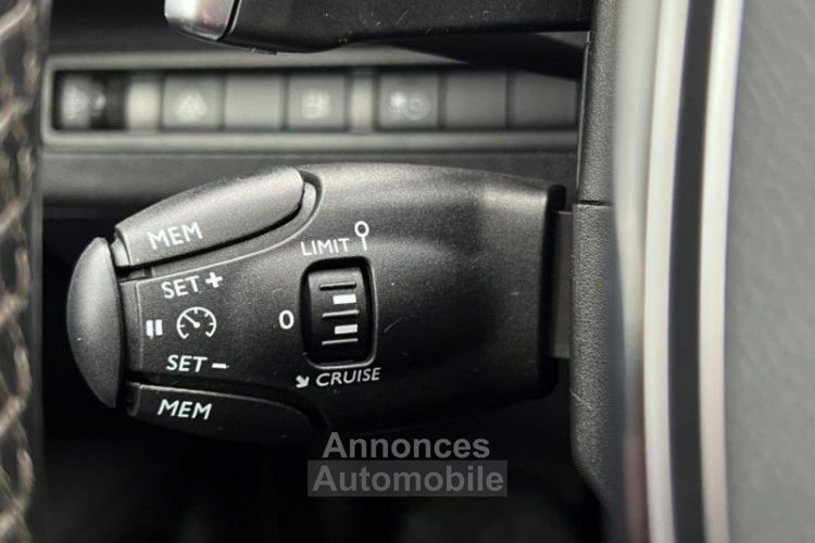 Peugeot 3008 HYBRID 225CH ALLURE E-EAT8 - <small></small> 21.990 € <small></small> - #20