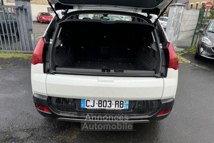 Peugeot 3008 HYbrid4 2.0 HDi FAP - 163 Bva + Electric 37ch HYbrid4 Gps + Radar AR + Toit panoramique - <small></small> 9.990 € <small>TTC</small> - #9