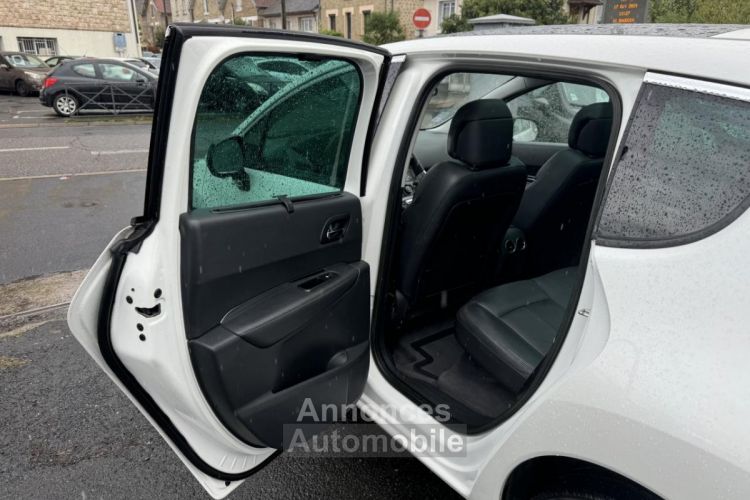 Peugeot 3008 HYbrid4 2.0 HDi FAP - 163 Bva + Electric 37ch HYbrid4 Gps + Radar AR + Toit panoramique - <small></small> 9.990 € <small>TTC</small> - #19