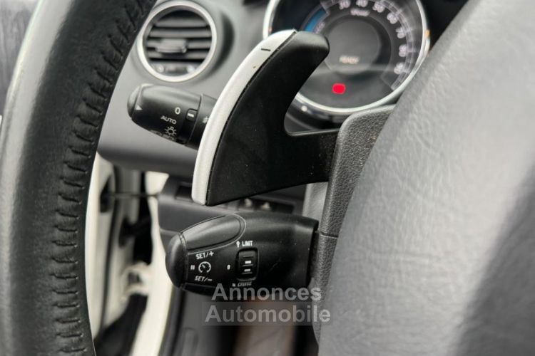 Peugeot 3008 HYbrid4 2.0 HDi FAP - 163 Bva + Electric 37ch HYbrid4 Gps + Radar AR + Toit panoramique - <small></small> 9.990 € <small>TTC</small> - #31