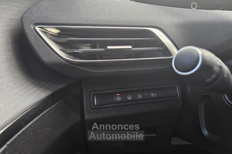 Peugeot 3008 Hybrid4 - 300 - e-EAT8  I GT Blanc nacré - <small></small> 26.890 € <small>TTC</small> - #26