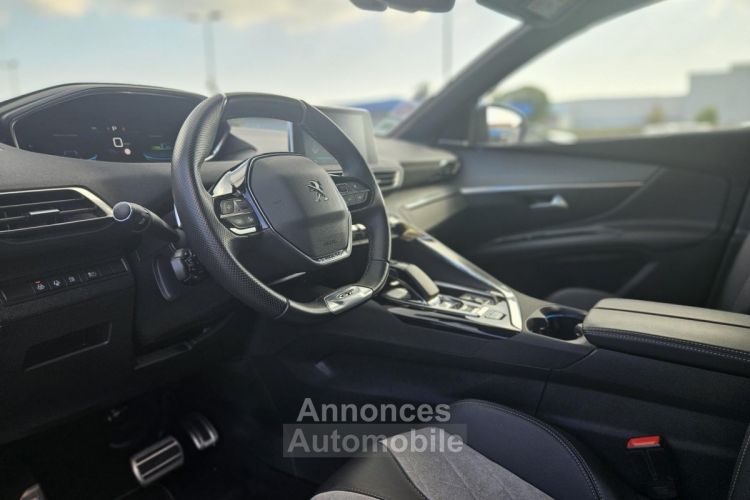 Peugeot 3008 Hybrid4 - 300 - e-EAT8  I GT Blanc nacré - <small></small> 26.890 € <small>TTC</small> - #34