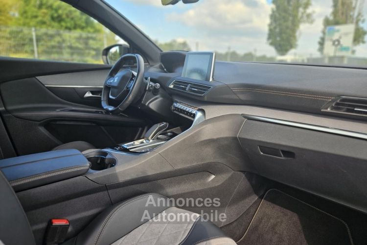 Peugeot 3008 Hybrid4 - 300 - e-EAT8  I GT Blanc nacré - <small></small> 26.890 € <small>TTC</small> - #51