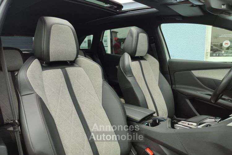 Peugeot 3008 HYBRID4 300ch GT e-EAT8 - <small></small> 25.990 € <small>TTC</small> - #17