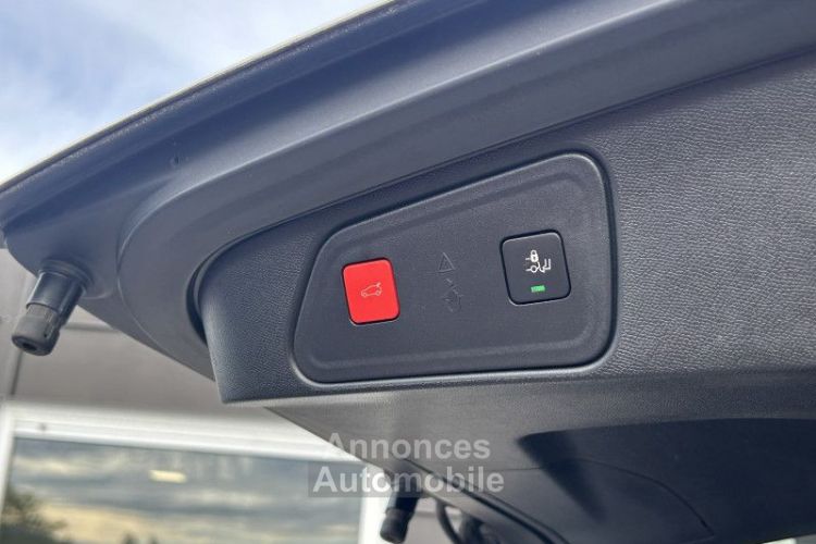 Peugeot 3008 HYBRID4 300CH GT PACK E-EAT8 HYBRID 4 300 CH - - <small></small> 25.990 € <small>TTC</small> - #12