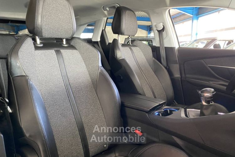 Peugeot 3008 II 1.6 BlueHDi 120ch Allure S&S - <small></small> 14.990 € <small>TTC</small> - #16