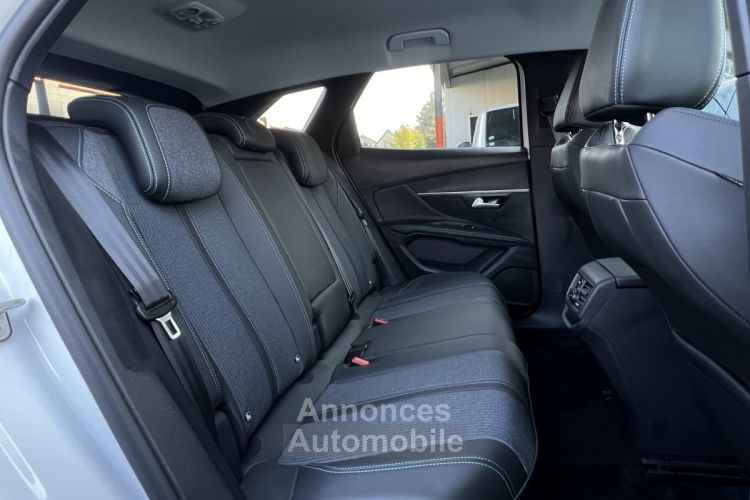 Peugeot 3008 II PHASE 2 ALLURE 1.2 130 Cv 1ERE MAIN 8 655 Kms Réels APPLE & ANDROID - GARANTIE 1 AN - <small></small> 19.970 € <small>TTC</small> - #18