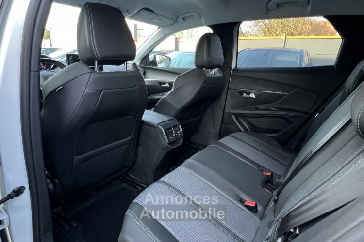 Peugeot 3008 II PHASE 2 ALLURE 1.2 130 Cv 1ERE MAIN 8 655 Kms Réels APPLE & ANDROID - GARANTIE 1 AN - <small></small> 19.970 € <small>TTC</small> - #19