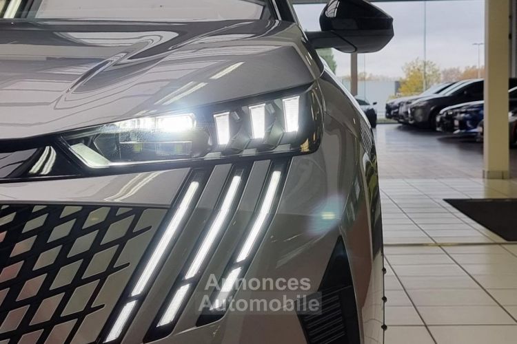 Peugeot 3008 III HYBRID 136 GT E-DCS6 - <small></small> 37.390 € <small></small> - #6