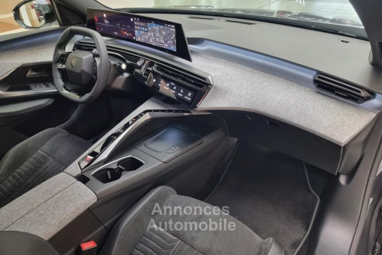 Peugeot 3008 III HYBRID 136 GT E-DCS6 - <small></small> 37.990 € <small></small> - #3