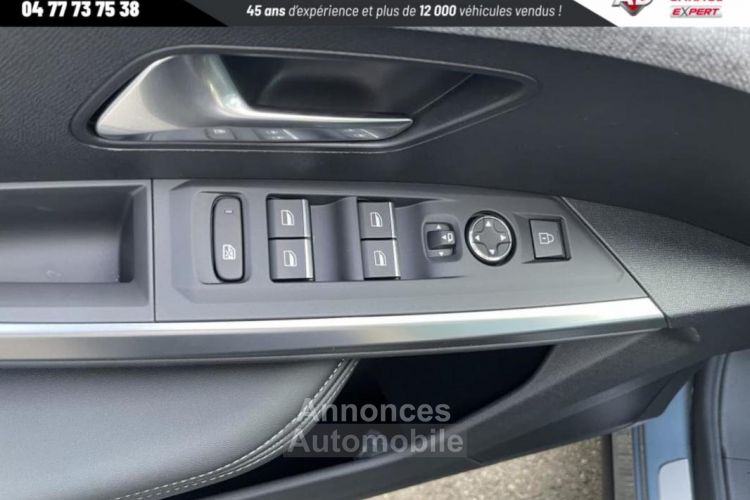 Peugeot 3008 Nouveau Hybrid 136 e-DCS6 GT + Drive assist plus+ Toit pano +Focal - <small></small> 38.990 € <small>TTC</small> - #19