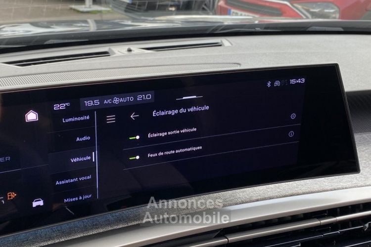 Peugeot 3008 NOUVEAU III HYBRID 1.2 136 ALLURE E-DCS6 Pack 360 Vision & Panoramic Navigation - <small></small> 34.390 € <small></small> - #24