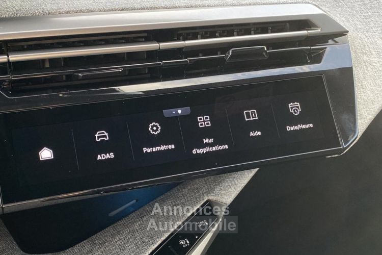 Peugeot 3008 NOUVEAU III HYBRID 1.2 136 ALLURE E-DCS6 Pack 360 Vision & Panoramic Navigation - <small></small> 34.390 € <small></small> - #30