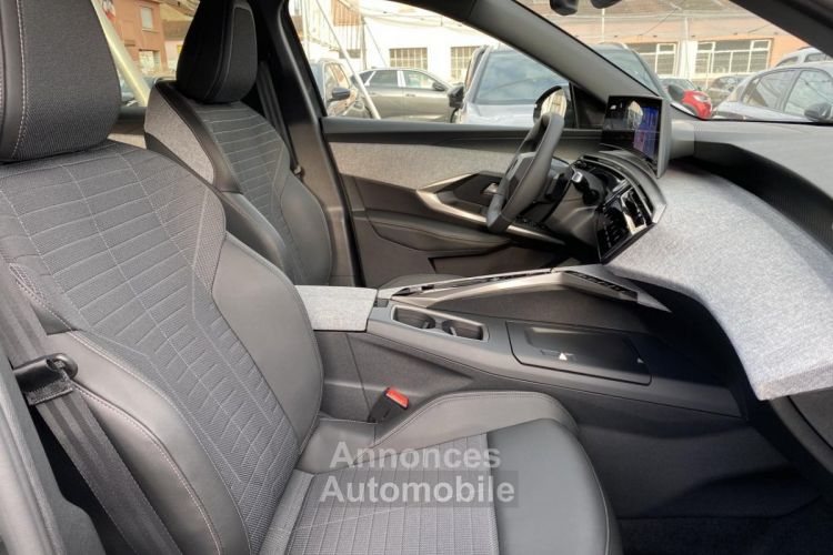 Peugeot 3008 NOUVEAU III HYBRID 1.2 136 ALLURE E-DCS6 Pack 360 Vision & Panoramic Navigation - <small></small> 33.890 € <small></small> - #7