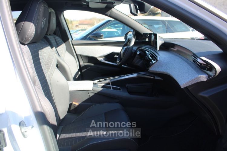 Peugeot 3008 PHASE 5 GT 136 CV HYBRIDE GPS 3D JA 19 CAMÉRA 360° TOIT PANO I-COKPIT BOITE AUTO DCS-6 - <small></small> 37.900 € <small>TTC</small> - #9