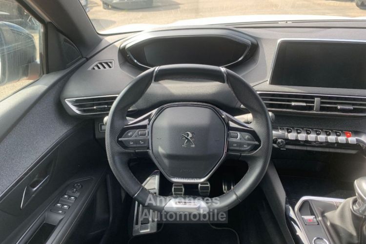 Peugeot 3008 PureTech 130 BV6 GT LINE FULL LED GPS - <small></small> 23.450 € <small>TTC</small> - #17